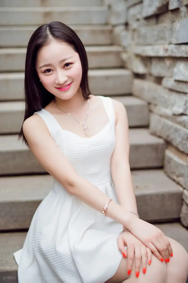 昌都温州私人伴游商务伴游乔妹的联系方式！
