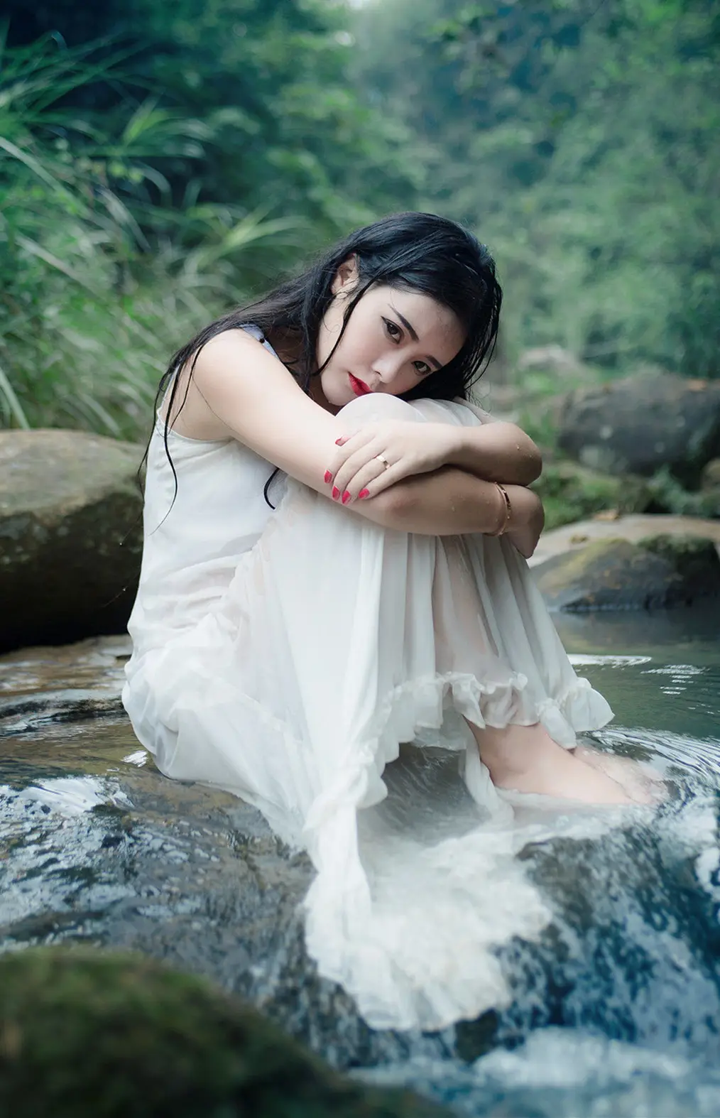 昌都郑州高端私人伴游小野梨子