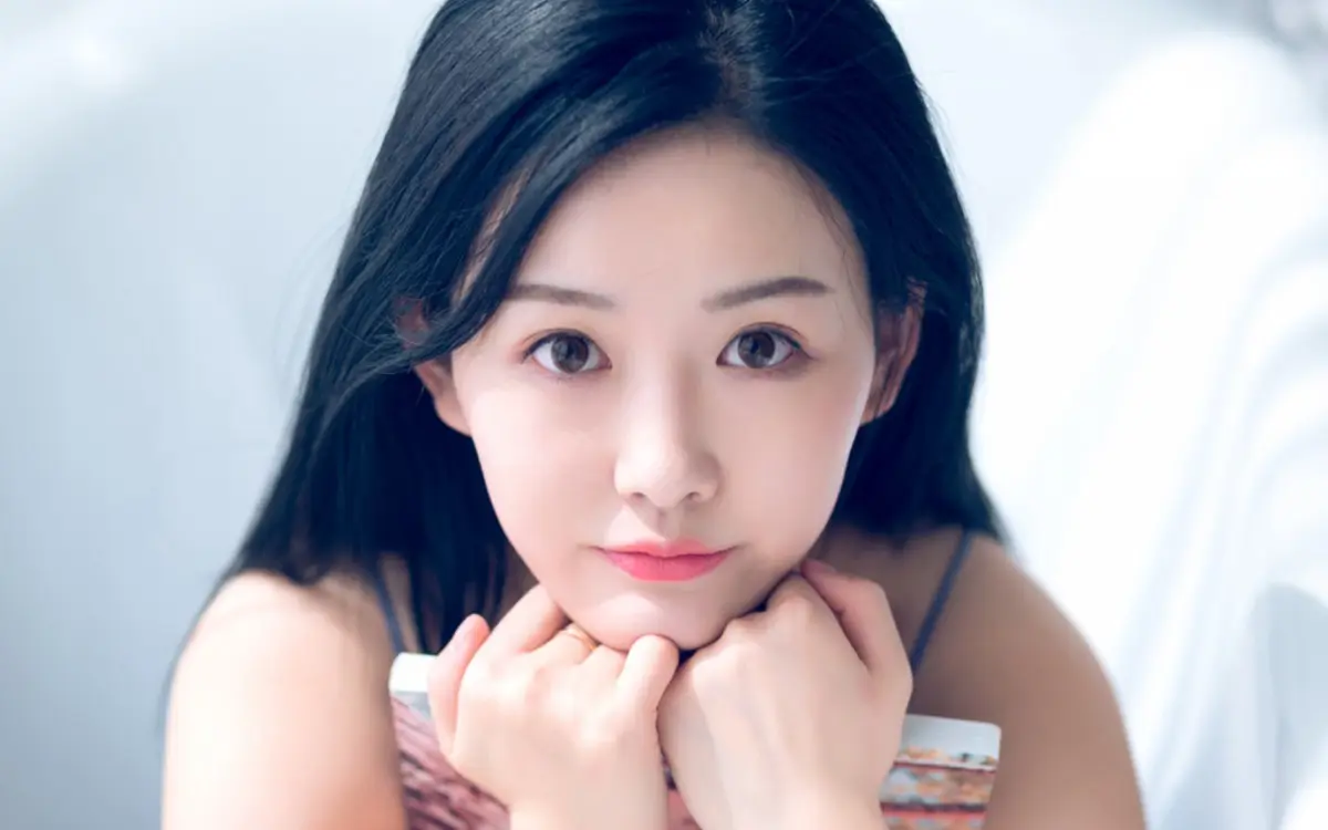 昌都哈尔滨私人伴游燕子